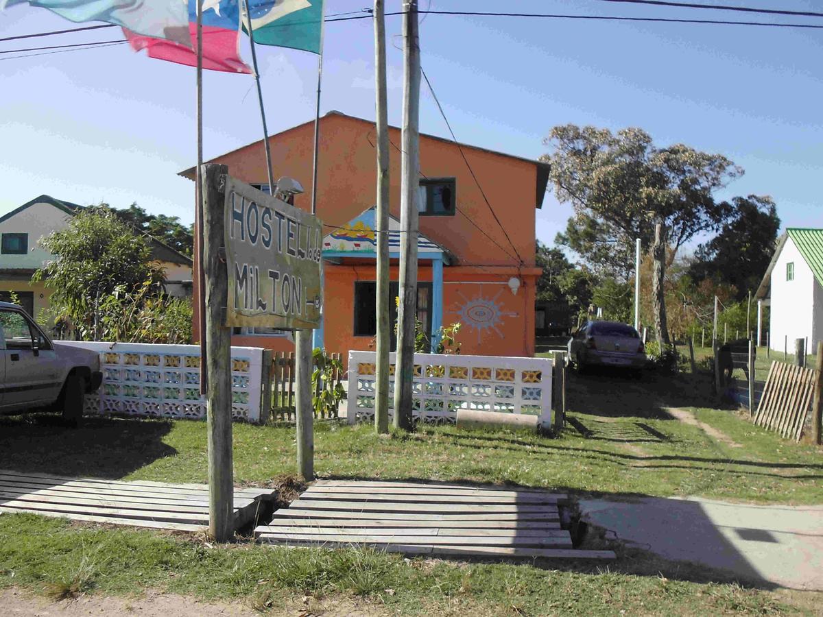 Hostel Lo De Milton Barra de Valizas Kültér fotó