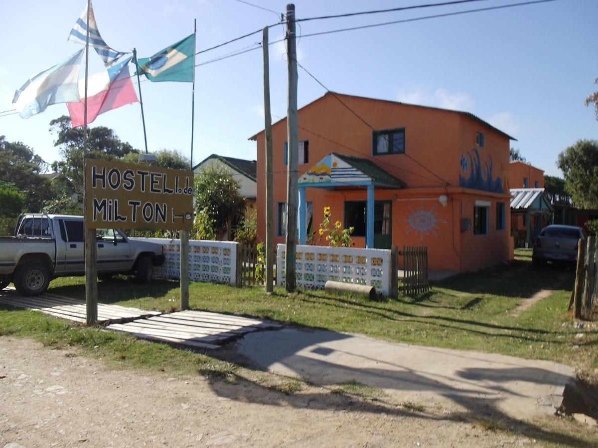 Hostel Lo De Milton Barra de Valizas Kültér fotó